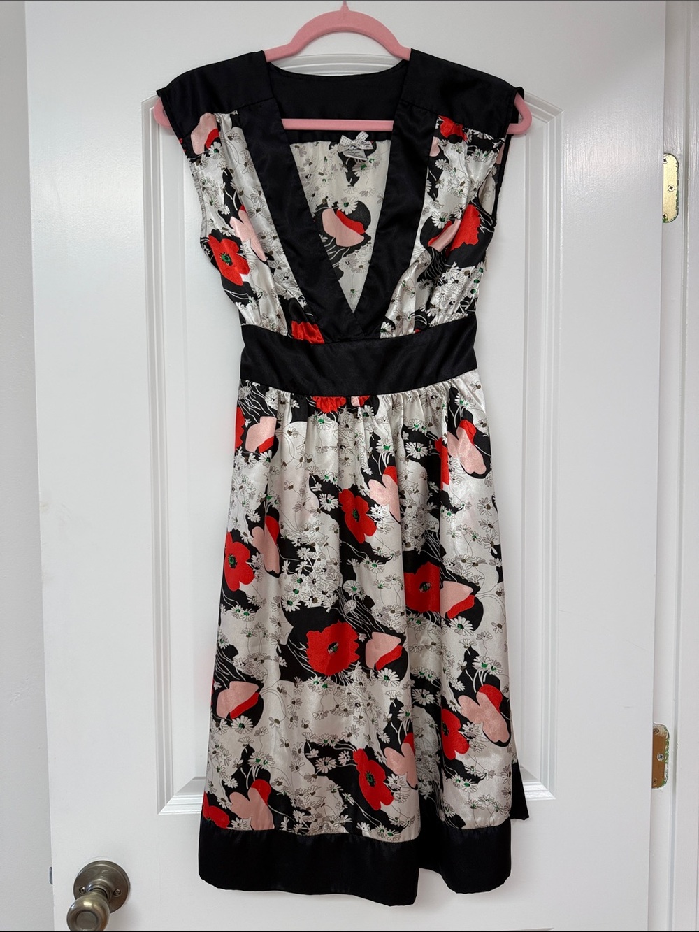 Forever 21 Black, White, & Red Floral Dress